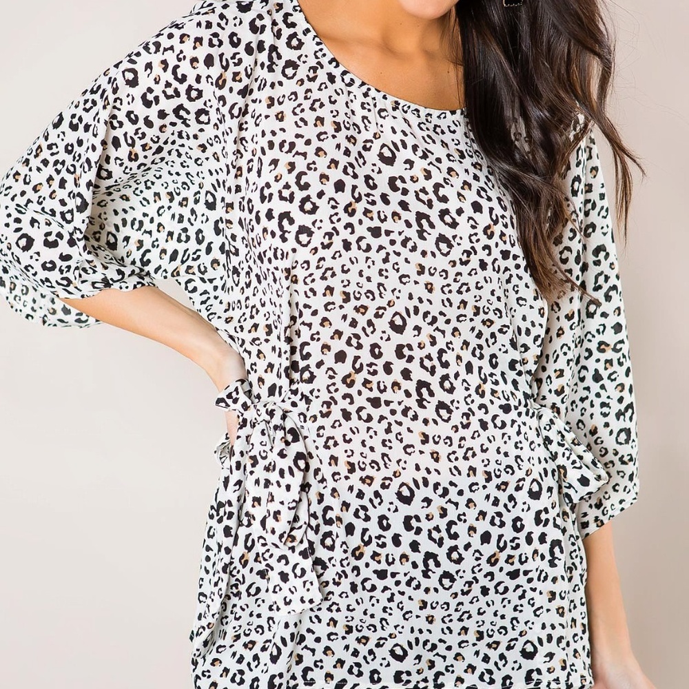LEOPARD TIE-SIDE BLOUSE - Picture 2 of 6